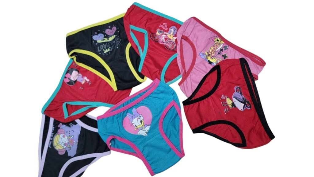 4 بانتي بناتي من عمر 6سنوات الى عمر 8سنوات