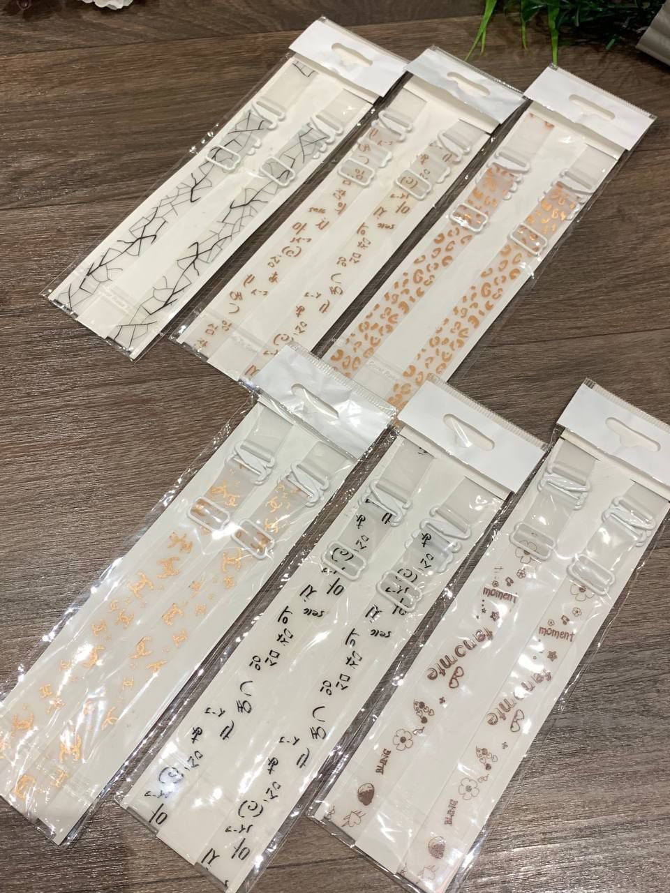 1747664320-photo_2024-08-19_20-41-38.jpg 3حمالة براه شفافة سيليكون غير مرئية قابلة للتعديل اشرطةالكتف للملابس الداخلية