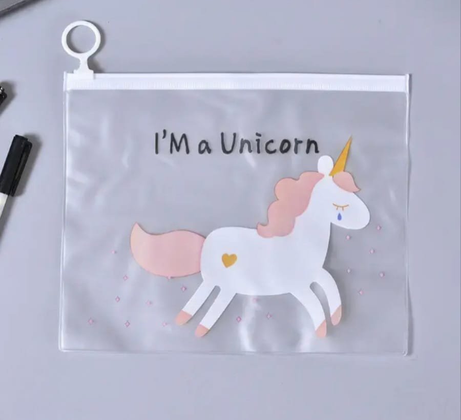 1748185906-WhatsApp20Image202025-05-2520at206.08.3620PM.jpeg حقيبه مكياج شفافه كاجوال بسحاب من سوبك