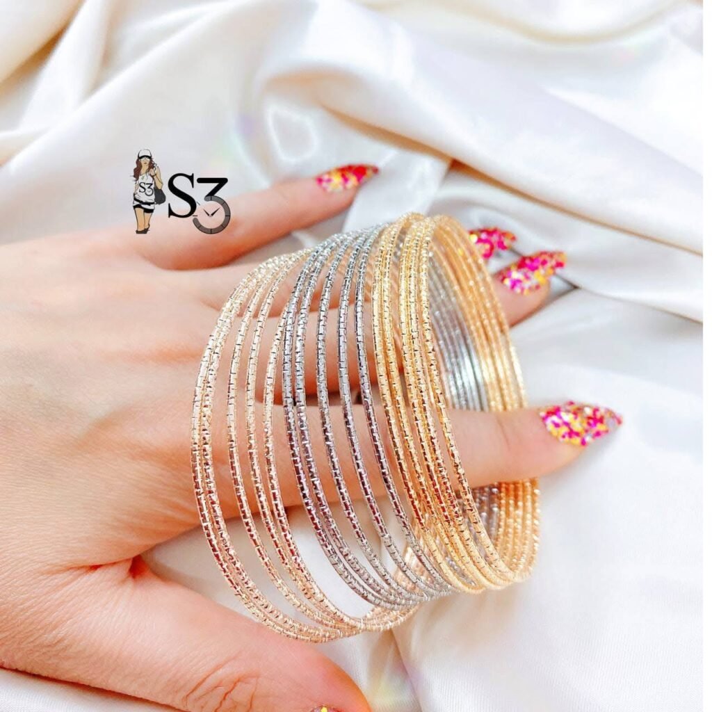 1750106638-photo_2025-05-14_18-30-39.jpg طقم الغوايش الانيق 12 غويشة كل لون 4