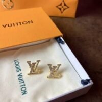 حلق" LV " الذهبي الفاخر بفصوص