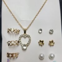 طقم اكسسوارات سلسلة قلب بفص + 3 خواتم +3 حلقان