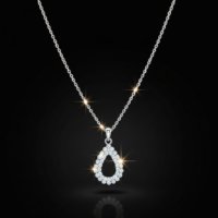 قلادة على شكل دمعة او كمثرى  مزينة بفصوص للنساء والفتيات