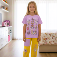 بيجاما بناتي تيشيرت نص كم وبنطلون خامة ليكرا قطن ناعمة مريحة بتصميم عصري مناسبة للنوم والبيت