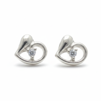 Gemini_Generated_Image_8yqbl58yqbl58yqb 3 اقراط بناتي على شكل قلب