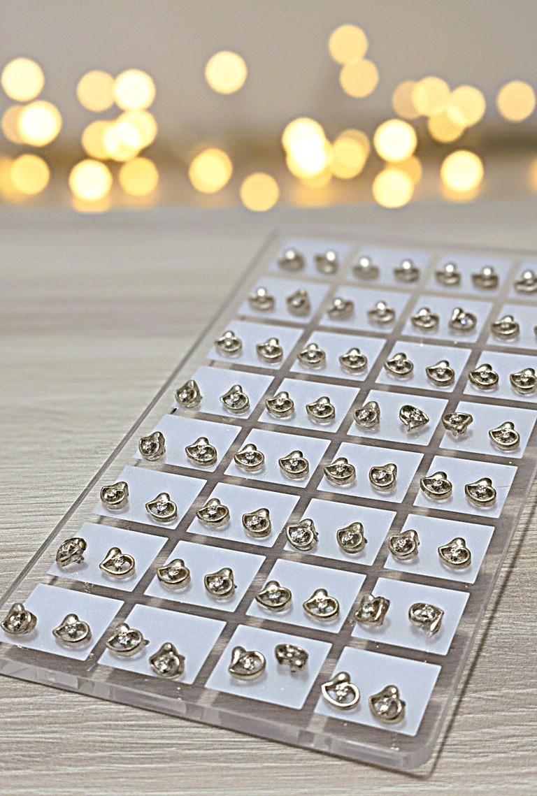 Gemini_Generated_Image_9ucczn9ucczn9ucc 3 اقراط بناتي على شكل قلب