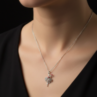 قلادة على شكل راقصة باليه بفصوص حمراء للنساء والفتيات