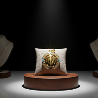 Gemini_Generated_Image_ikmp8ikmp8ikmp8i دلاية تحمل اسم الجلالة الله بخط عربي جميل، محاطة بدائرة مرصعة بأحجار كريستالية لامعة و الأحجار الزرقاء الجذابة