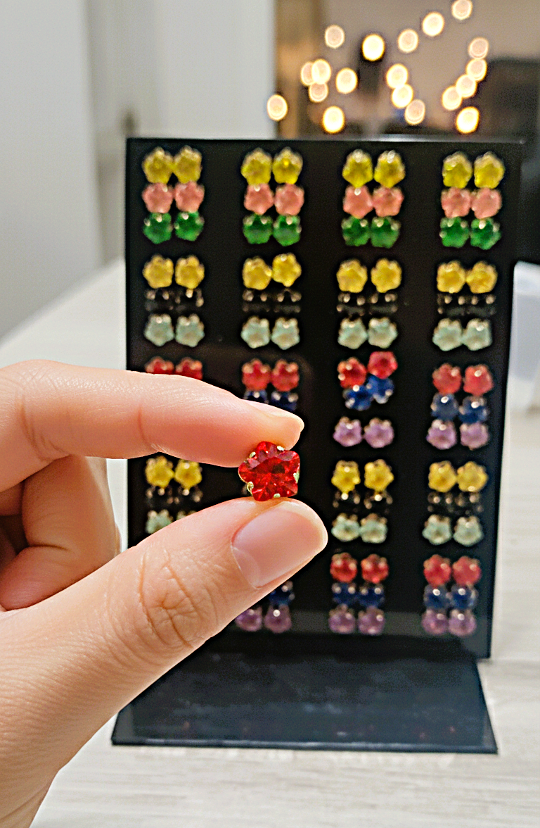 3 أقراط زركونيا على شكل وردة بتشكيلة ألوان زاهية اختاري لونكِ المفضل