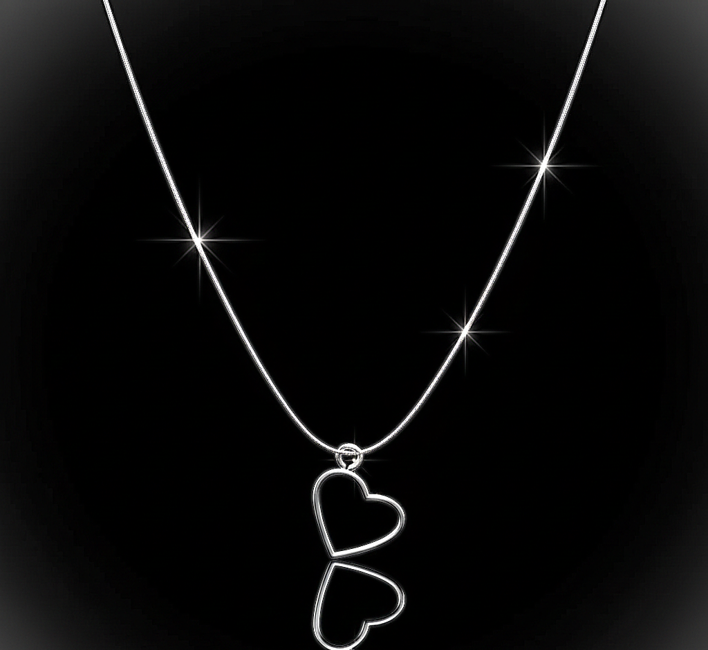 قلادة  على شكل قلب صغير للنساء والفتيات