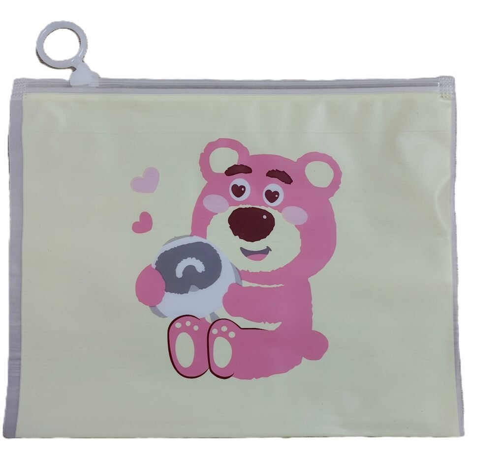 IMG-20250205-WA0074 حقيبة أقلام شفافة أنيقة - تنظيم أغراض السفر - مقلمة شفافه بسعه كبيره - حافظة اقلام رصاص بناتي شكل عشوائي 4 قطع