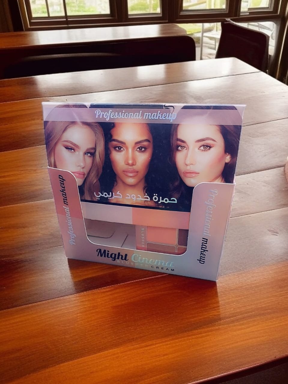 باليت بلشر وكونتور 2×1 كريمي وبودرة - 12 لون مكون من 6 ألوان بودرة خدود و6 ألوان حمرة خدود كريمي قابلة للمزج ومضادة للماء بثبات طويل الأمد على الوجه