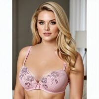 fee46278-efaa-42e2-92c7-fe852b6ab636 برا دانتيل فاخر بتصميم وردي ساحر يمنحك الدعم والجاذبية