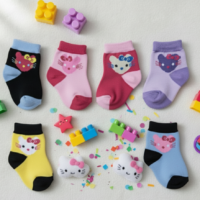 Gemini_Generated_Image_cojgwecojgwecojg طقم شرابات قطن بتصميمات مرحة يحتوي على 5 أزواج + زوج هدية – تصاميم مرحة، خامة مريحة