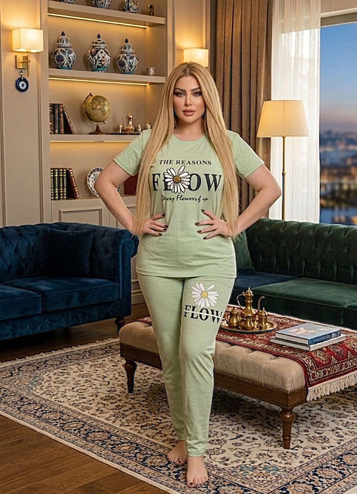 طقم بيجاما نسائي قطعتين (تيشيرت وبنطلون) بطبعة وردة FLOW - ملابس منزلية صيفية مريحة وناعمة بألوان عصرية متعددة